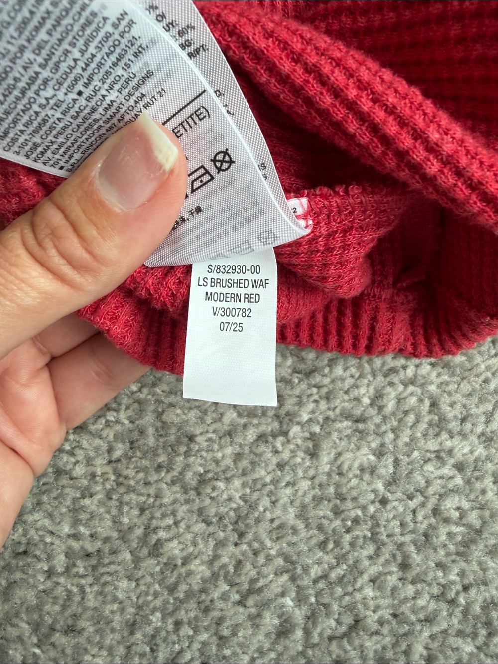 GapBody Women’s Red Ribbed Button-Up Cardigan - Picture 5 of 5